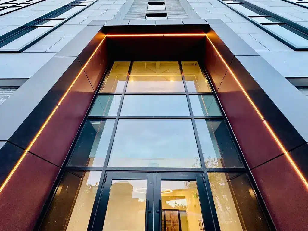 33 A